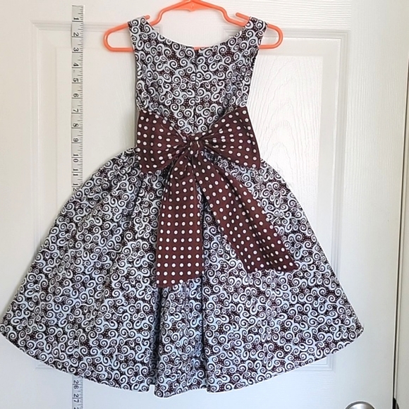 Sweet Heart Rose Dress, Size 4T, Color Chocolate & Mint. - Picture 4 of 14